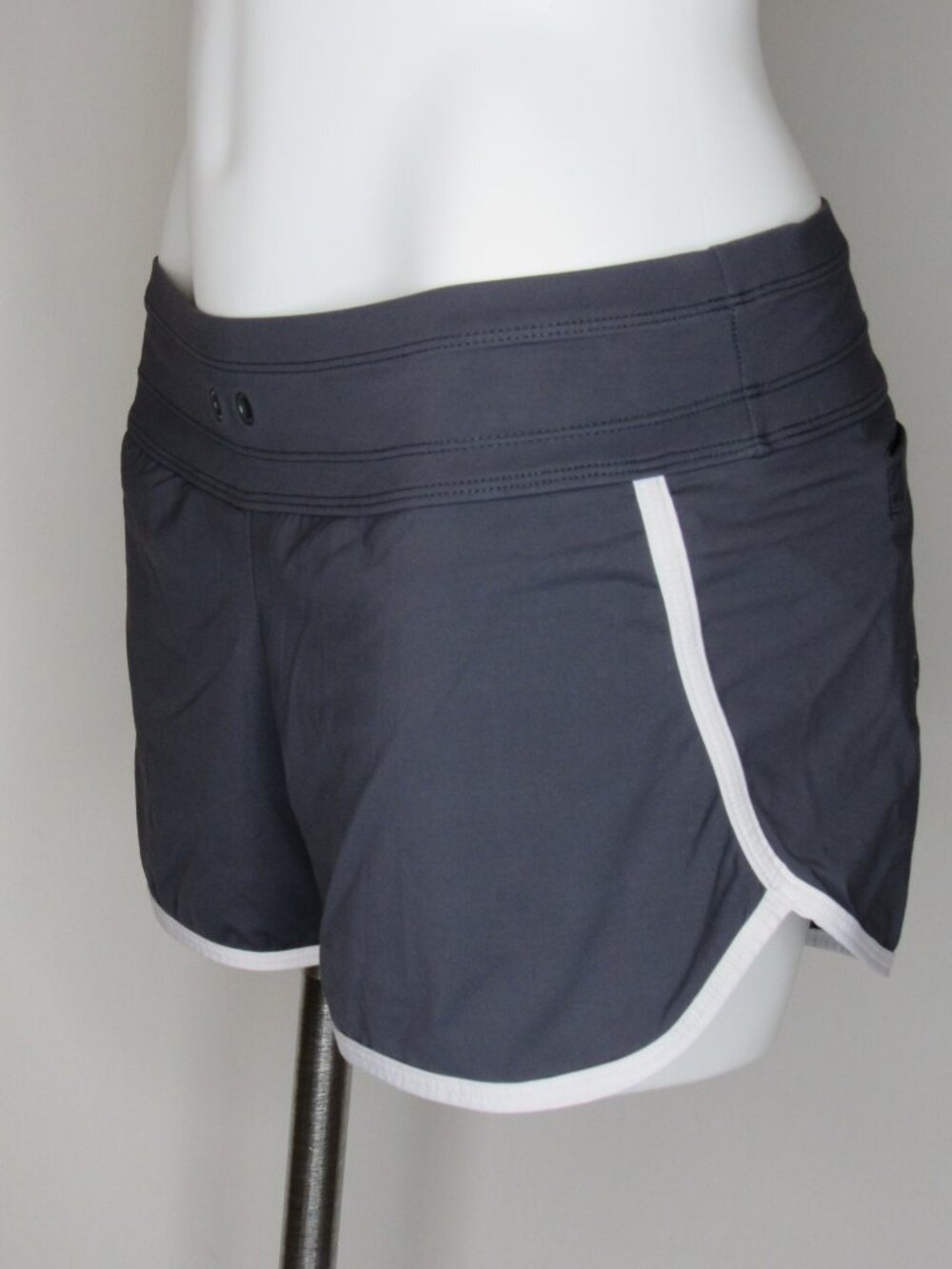 Athleta Gray Kata Swim Shorts Women's M Medium - Picture 2 of 8